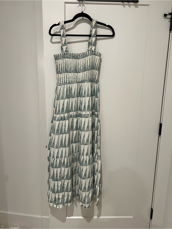 Marine Layer Dresses & Skirts - Marine Layer Smocked Maxi Dress in Sage and White Geometric